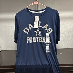 NWT DALLAS COWBOYS SIZE S UNISEX T-SHIRT